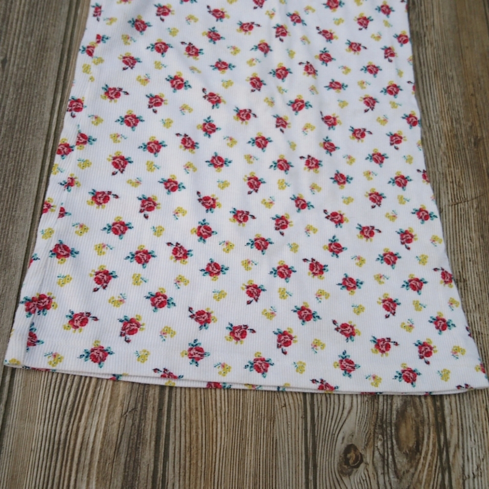 Simple Ribbed Floral Colorful Tank Top - Picture 3 of 9
